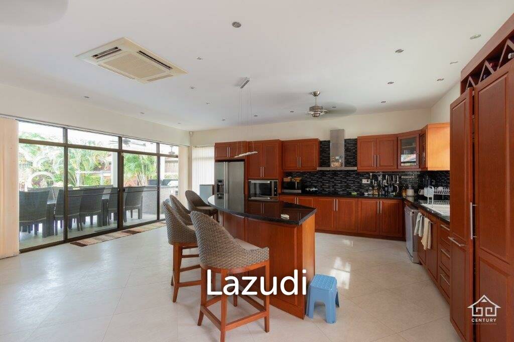 800 Sqm 3 Bed 4 Bath Villa For Sale