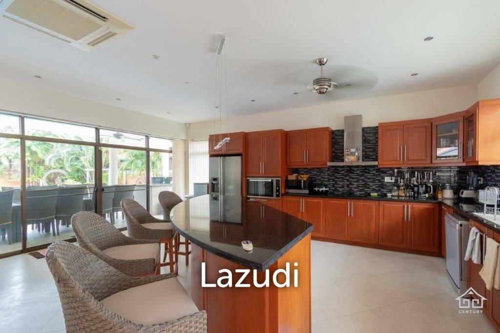 800 Sqm 3 Bed 4 Bath Villa For Sale