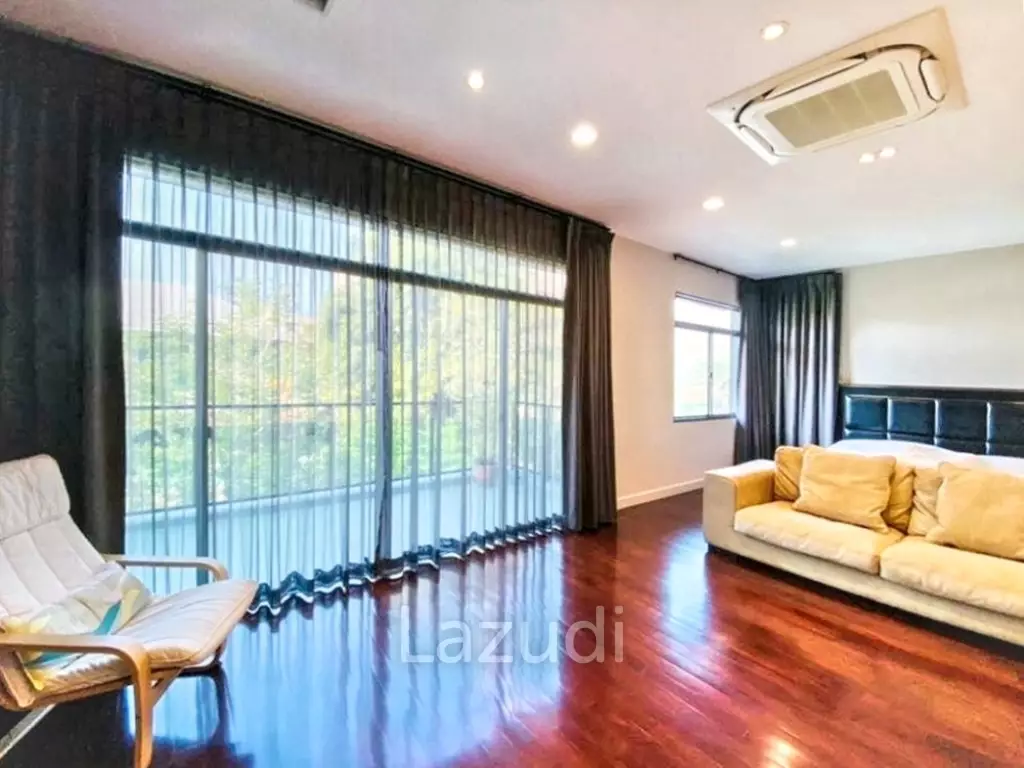 4 Bed 5 Bath 400 Sqm Detached House For Sale