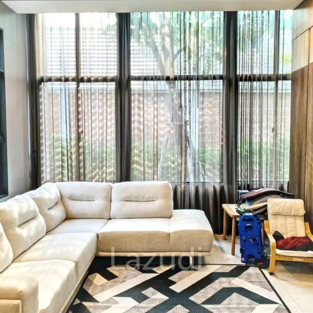4 Bed 5 Bath 400 Sqm Detached House For Sale