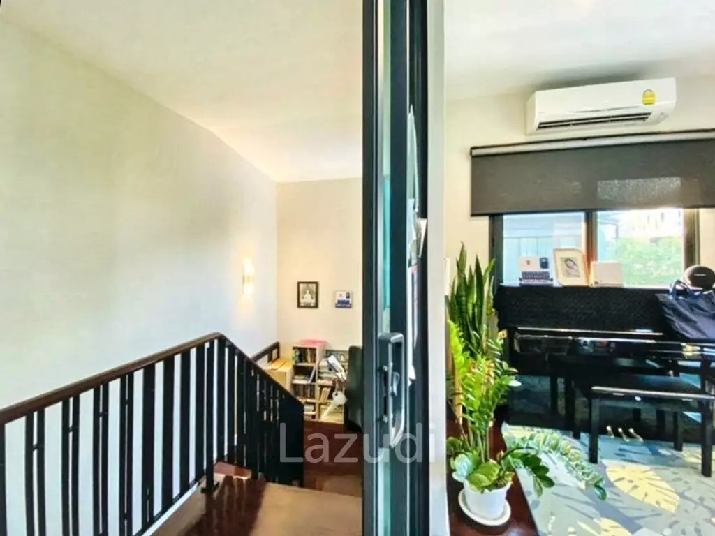 4 Bed 5 Bath 400 Sqm Detached House For Sale