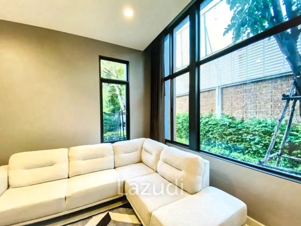 4 Bed 5 Bath 400 Sqm Detached House For Sale
