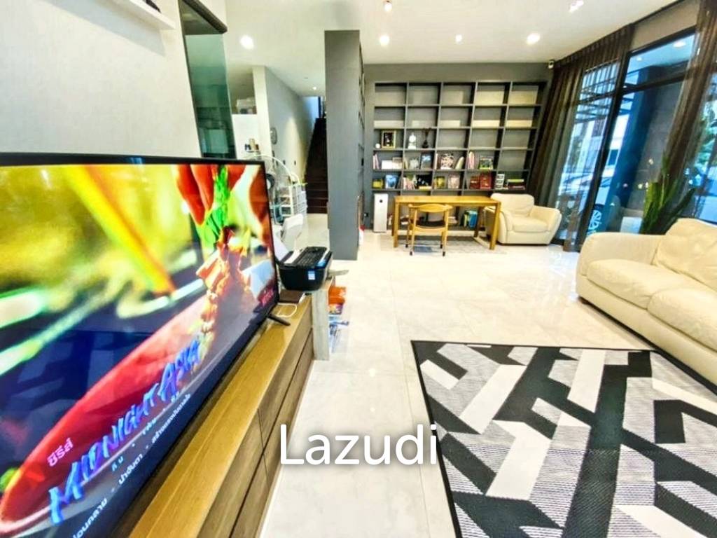 4 Bed 5 Bath 400 Sqm Detached House For Sale