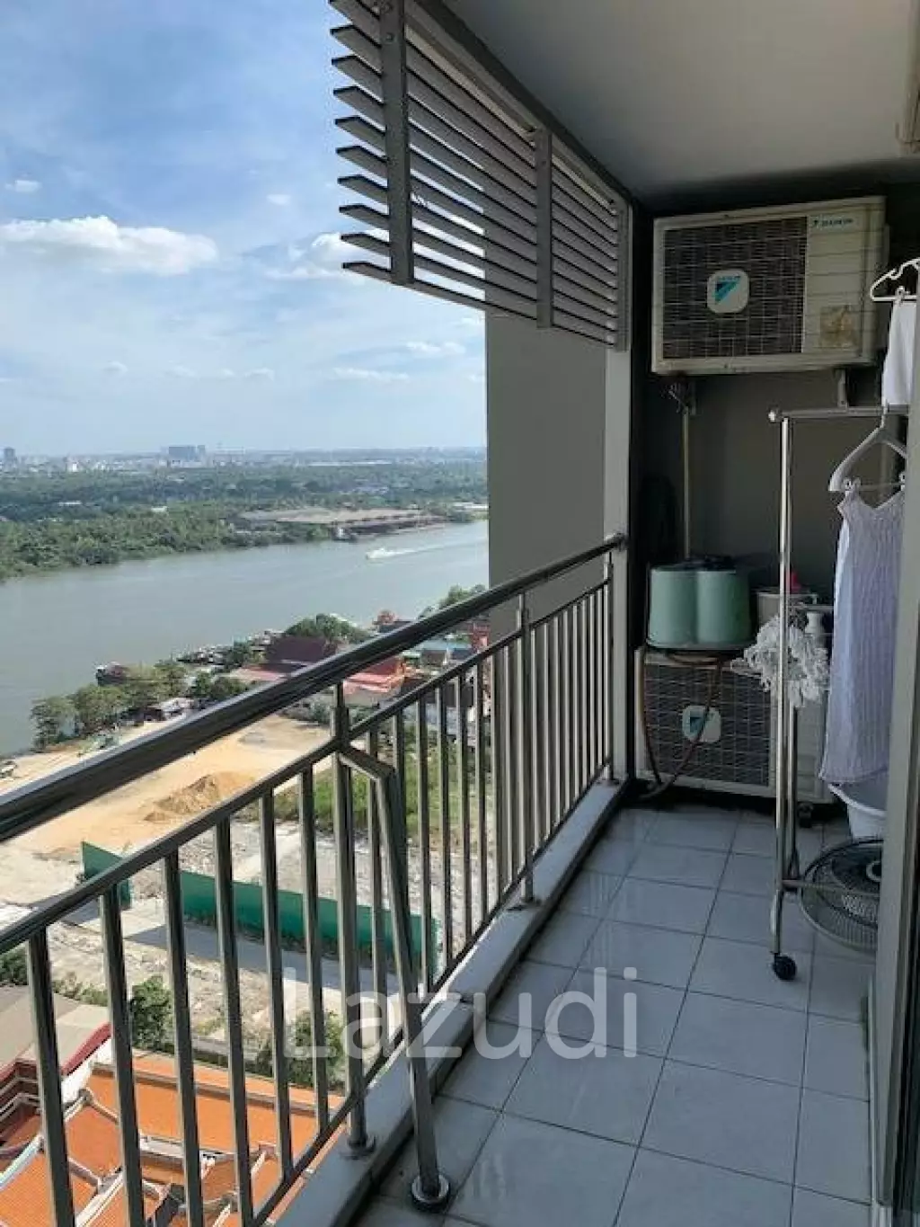 1 Bed 40 SQ.M Lumpini Place Narathiwas Chaopraya