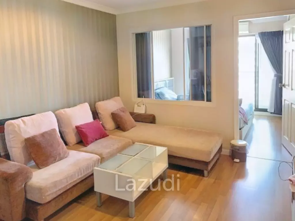 1 Bed 40 SQ.M Lumpini Place Narathiwas Chaopraya