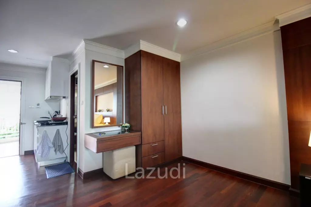 Baan Klang: New Studio Condo in central Hua Hin