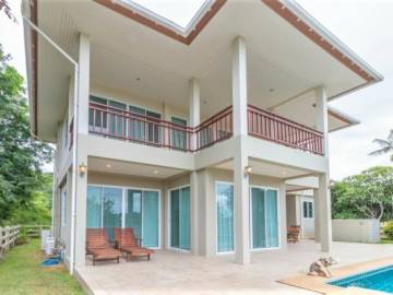 Large 3 Bedroom, 2 Storey Pool Villa