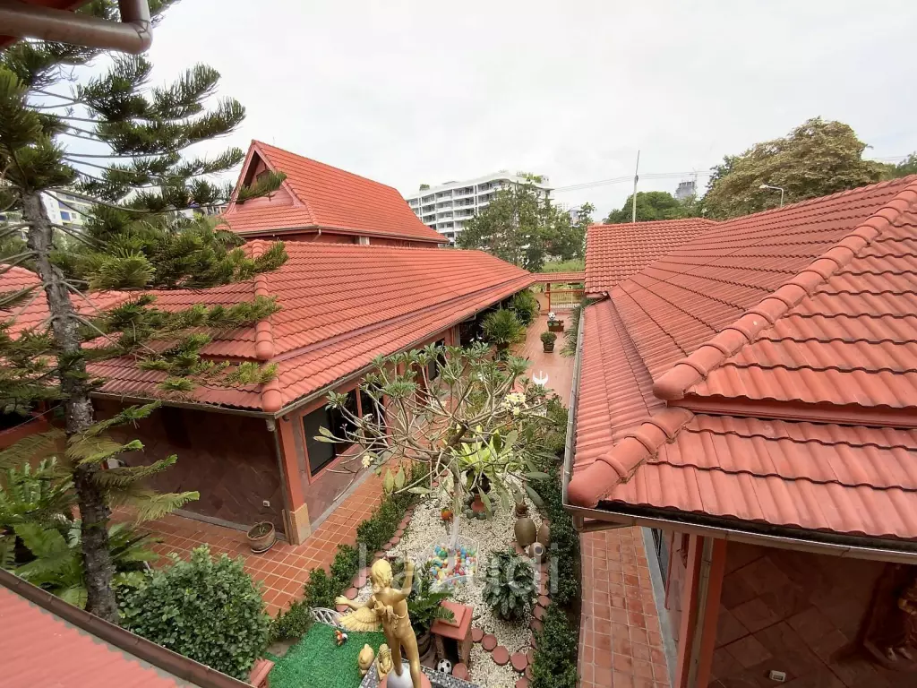 Pratumnak Villa