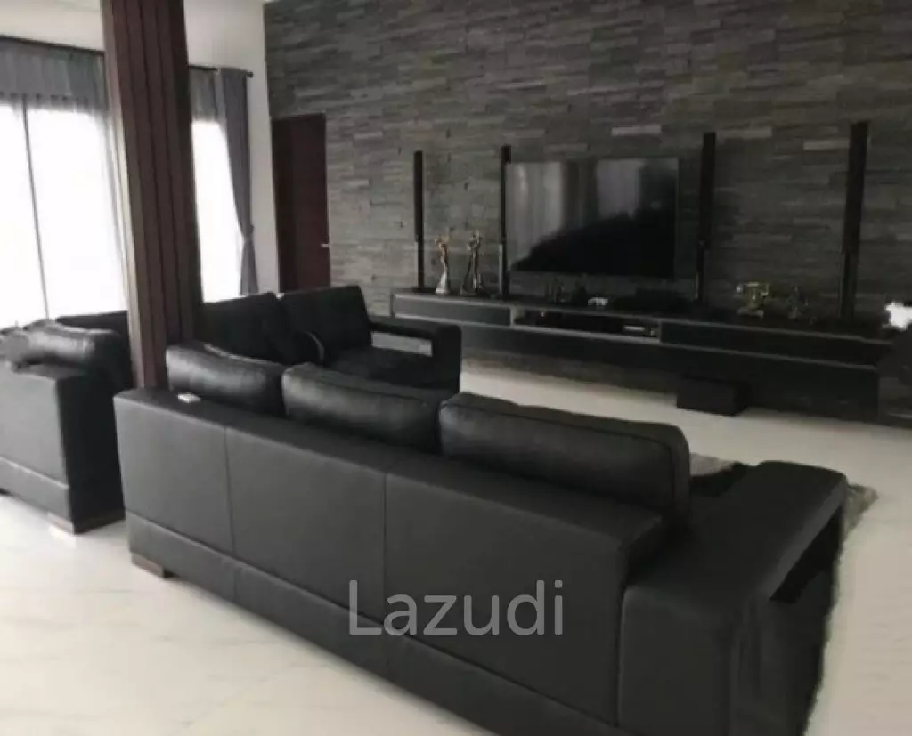 Lovely Freehold Villa For Sale in Berawa Canggu