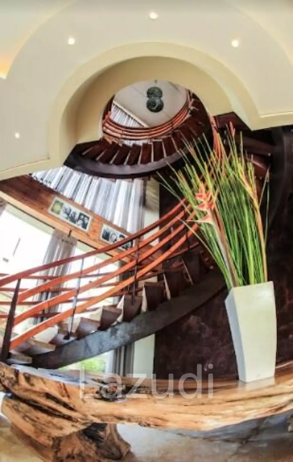 Designer Freehold Villa in Bukit