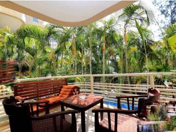 Baan Sanploen: City Center 2 bedroom close to Beach!