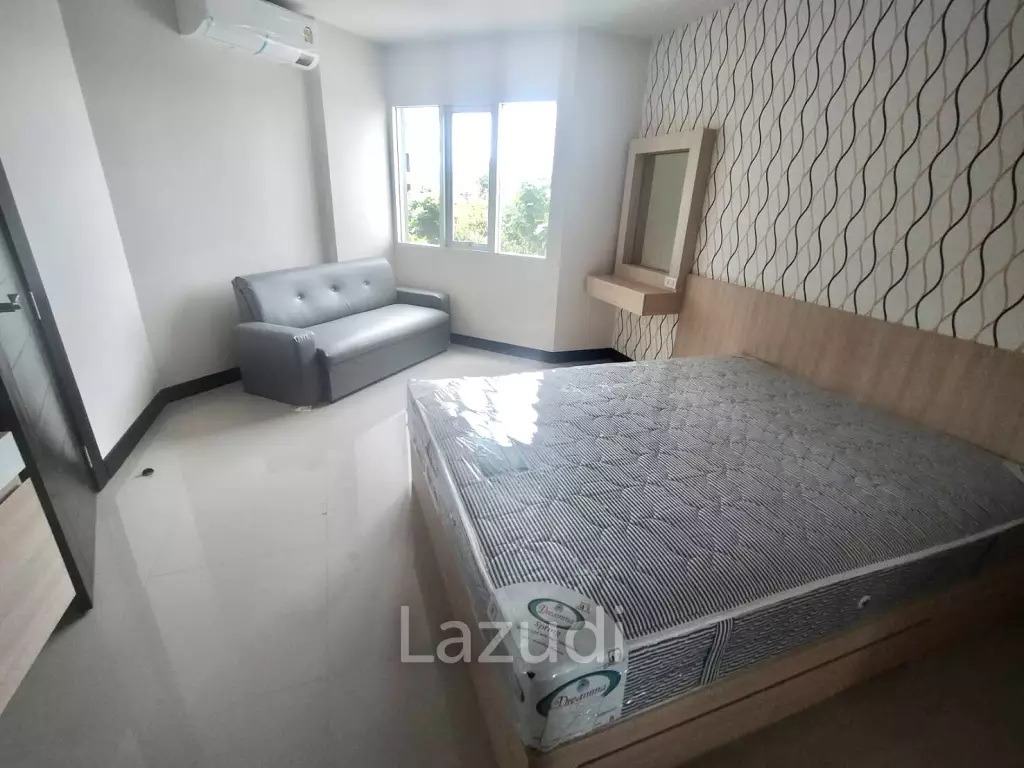 Condo 88: Brand New Condo with Gym and Amazing Pool!