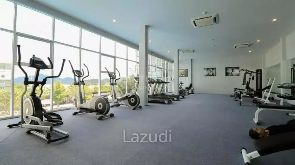 Condo 88: Brand New Condo with Gym and Amazing Pool!