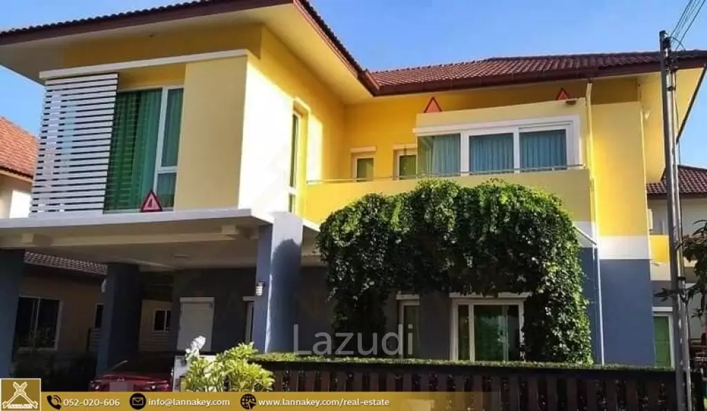 Big house for sale in the village project Siriphon Don Chan.