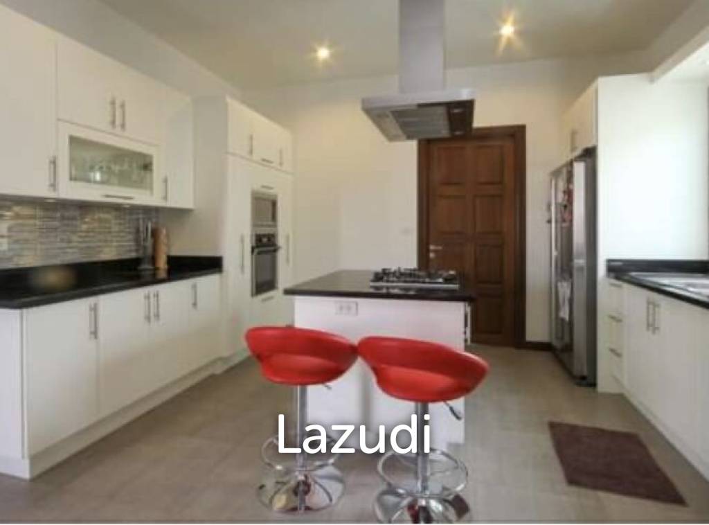 HILLSIDE HAMLET 4 : Great Quality 4 bed Pool Villa