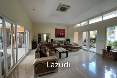 4 Bed 5 Bath 1,050 SQ.M Siam Royal View Pattaya