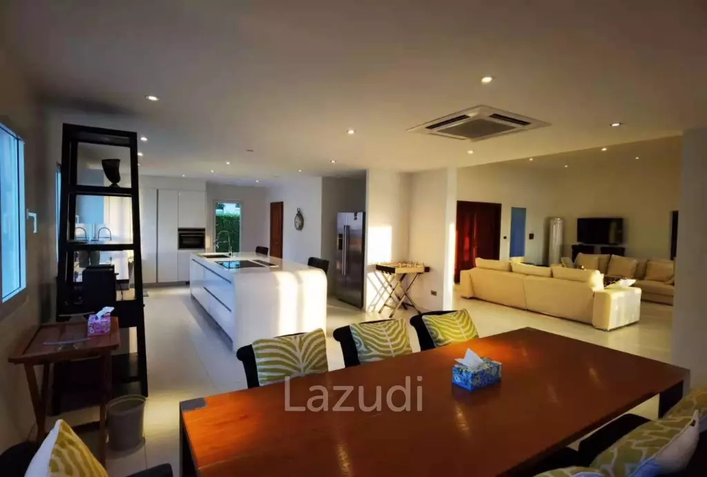5 bedrooms for rent