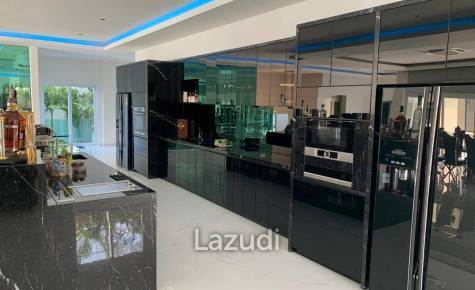 10 bedrooms villa for Sale