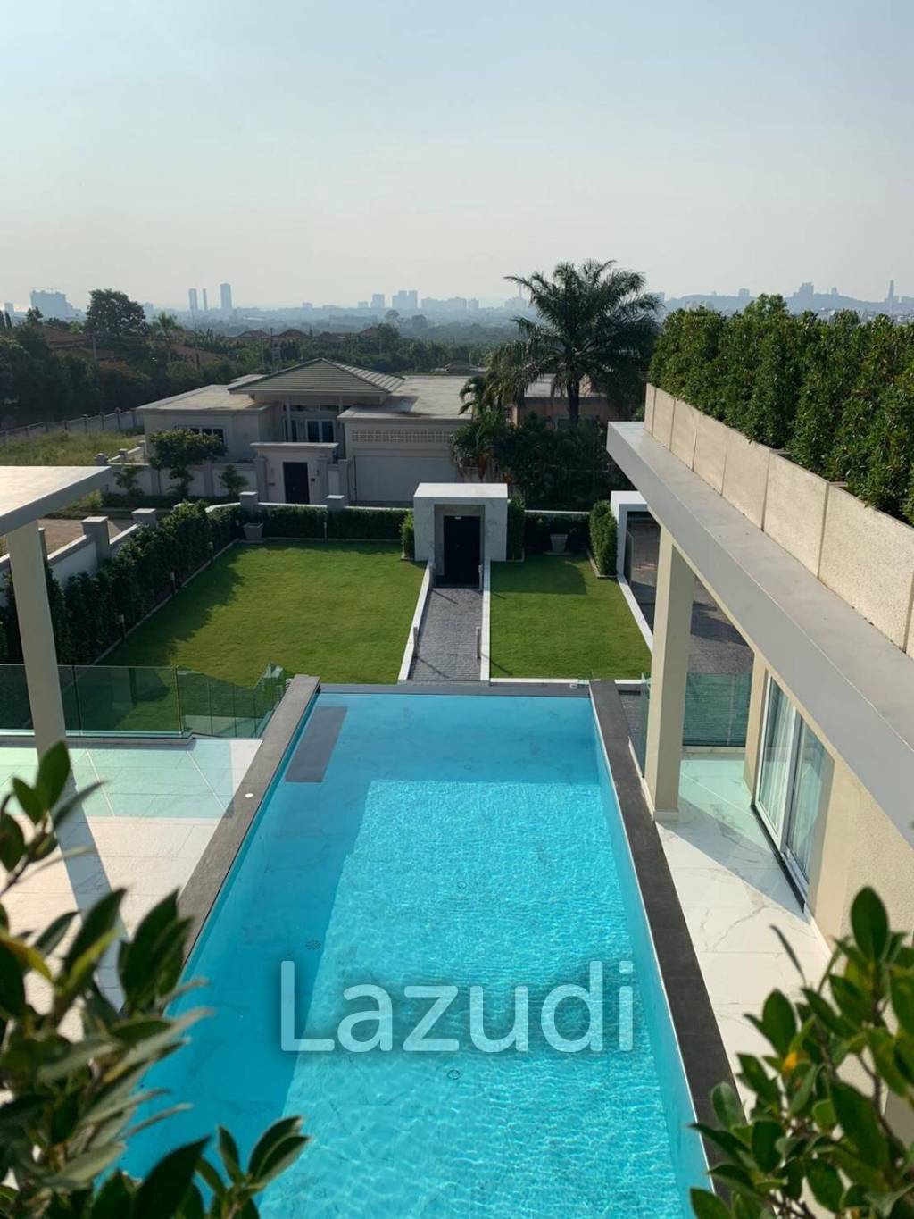 10 bedrooms villa for Sale