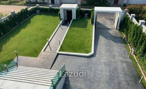 10 bedrooms villa for Sale