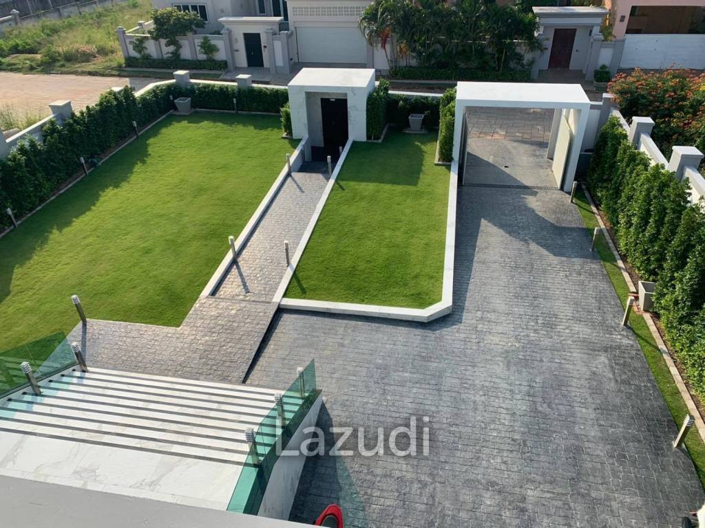 10 bedrooms villa for Sale