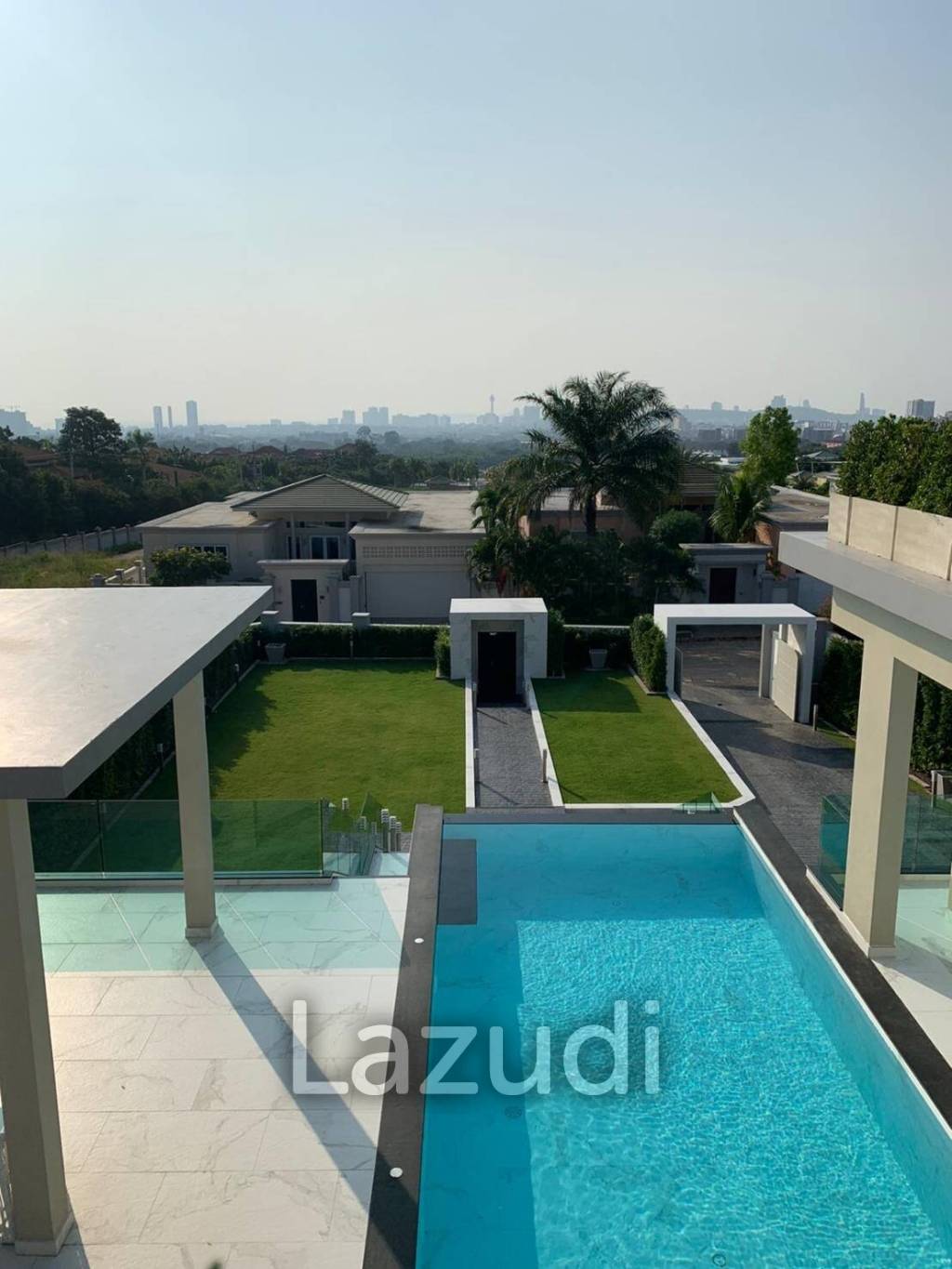10 bedrooms villa for Sale