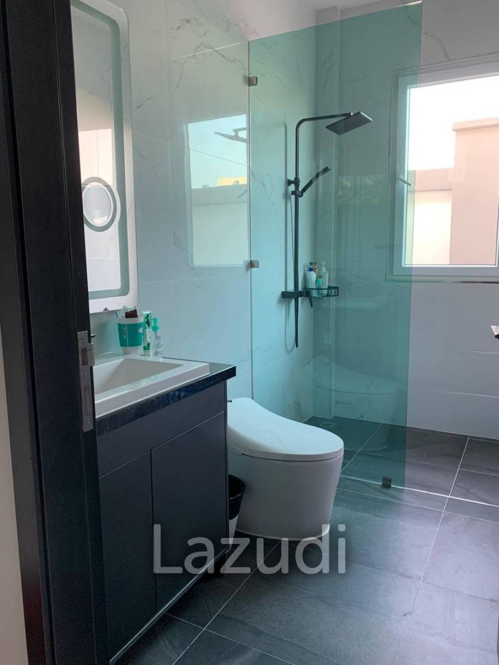 10 bedrooms villa for Sale