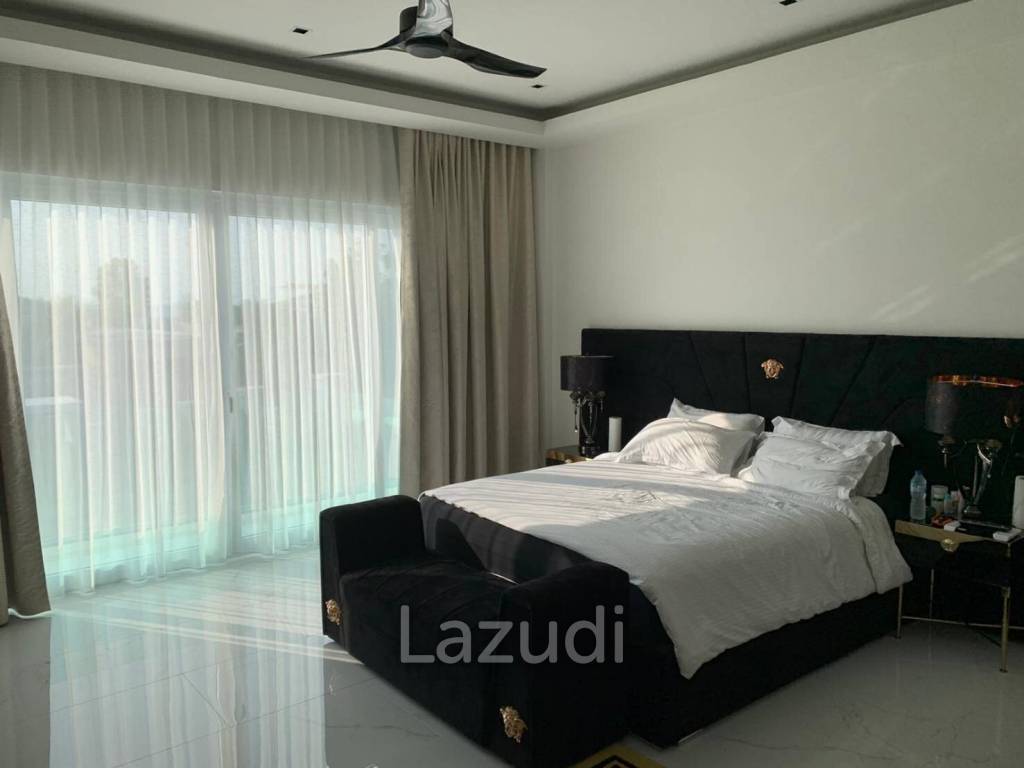 10 bedrooms villa for Sale