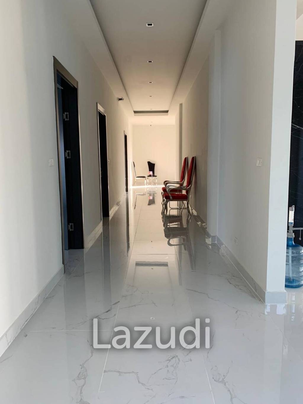 10 bedrooms villa for Sale