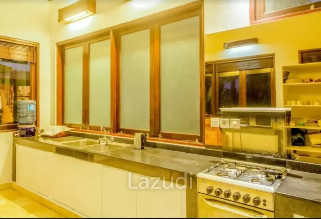 Remarkable Freehold villa with ocean views in Pecatu