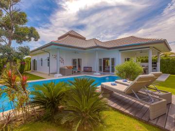 Modern 3 bedroom Pool Villa