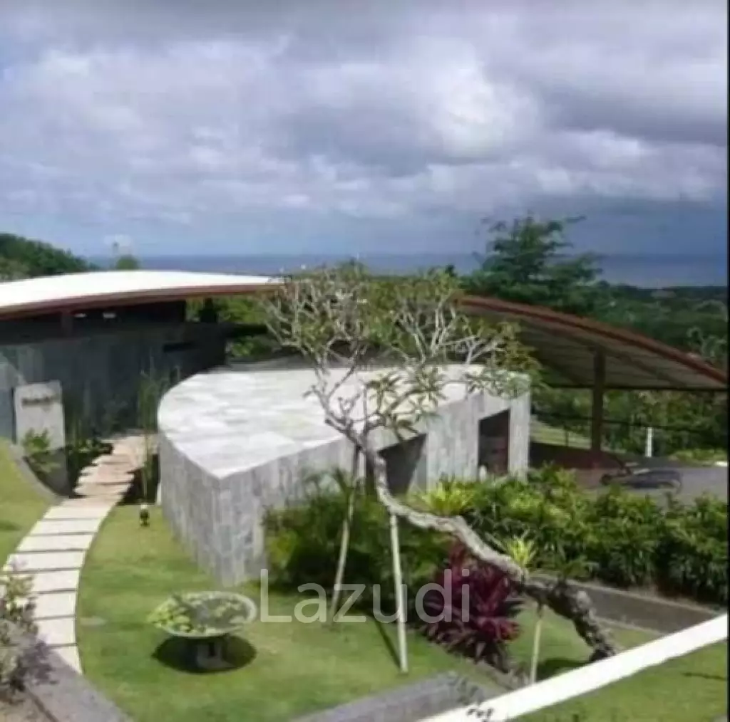 Spectacular Freehold villa in Padang Padang