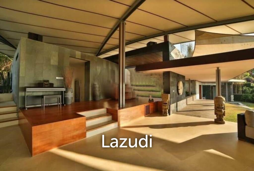 Spectacular Freehold villa in Padang Padang