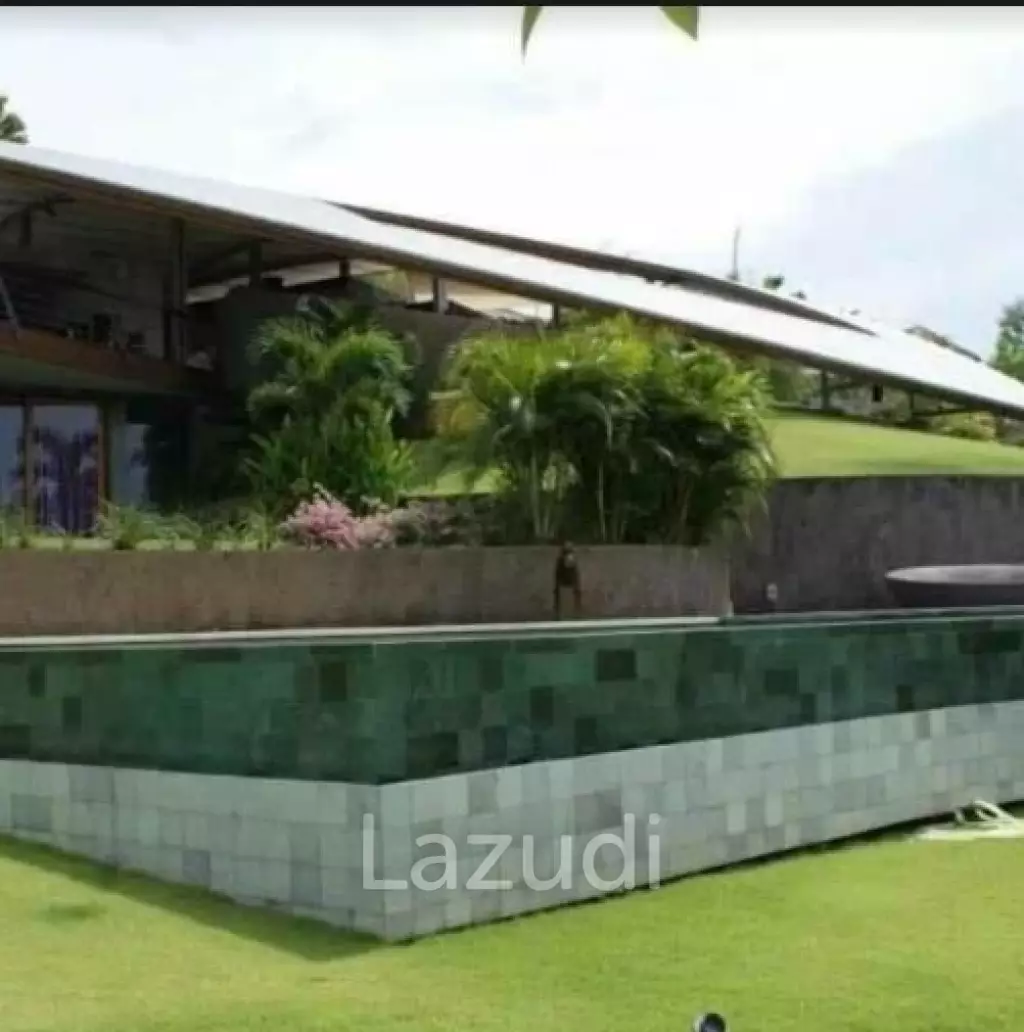 Spectacular Freehold villa in Padang Padang