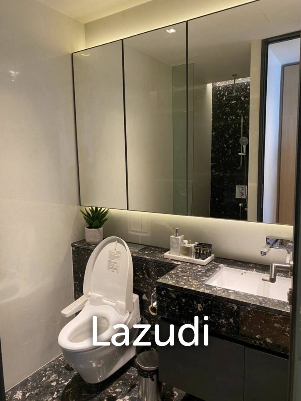 1 Bed 1 Bath 43 SQ.M BEATNIQ Sukhumvit 32