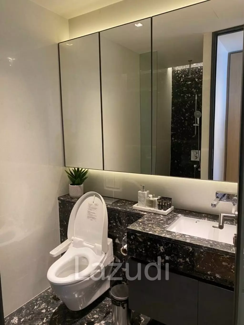 1 Bed 1 Bath 43 SQ.M BEATNIQ Sukhumvit 32