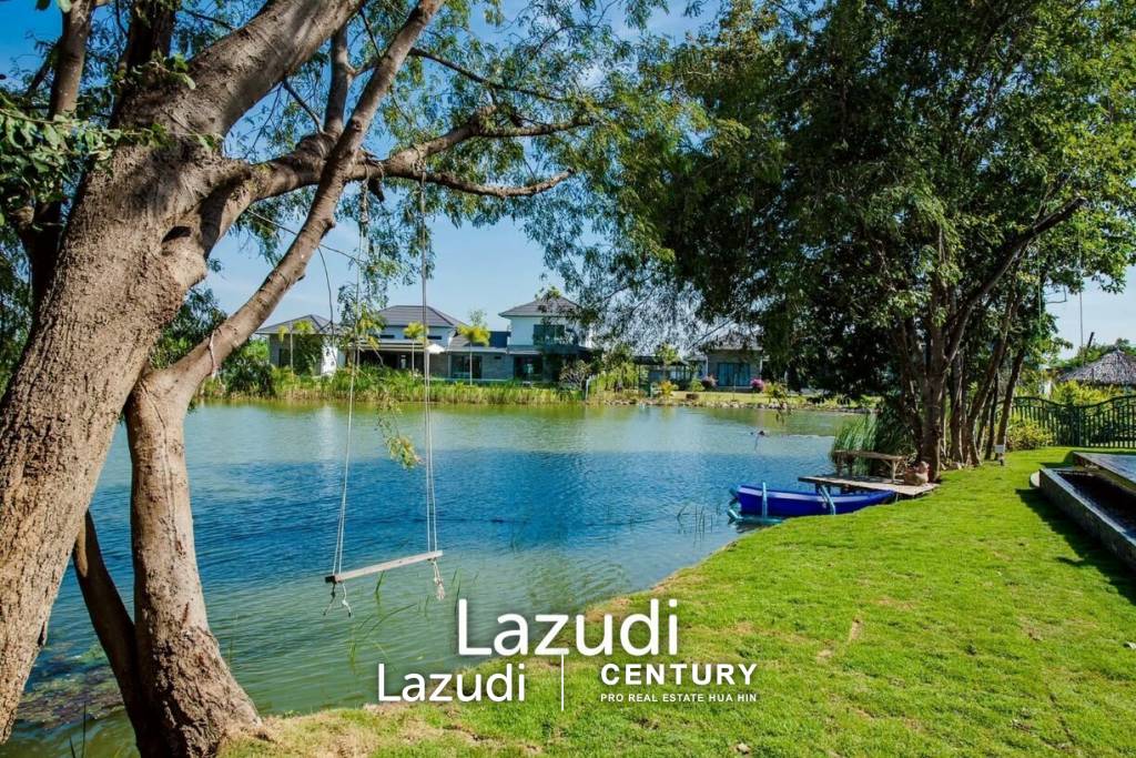 SILVER LAKES : High End Luxury, Lakeside Pool Villa Close To Banyan Golf Course On Boutique Development Vill