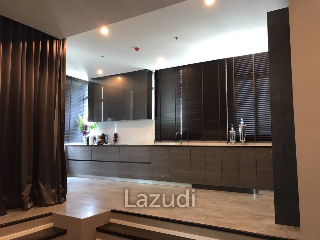 2 Bed 175 SQ.M The Capital Ekamai - Thonglor