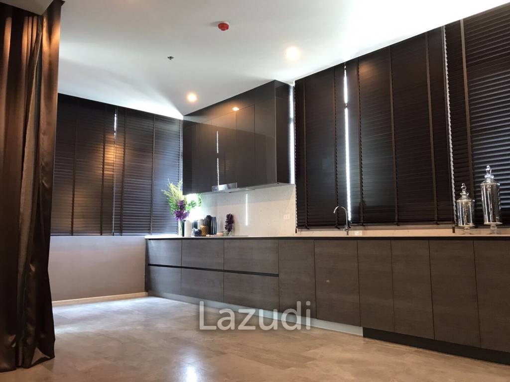 2 Bed 175 SQ.M The Capital Ekamai - Thonglor