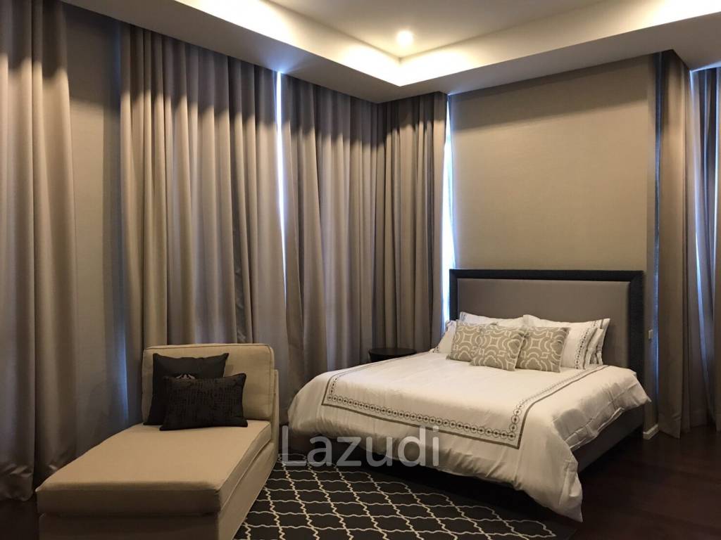 2 Bed 175 SQ.M The Capital Ekamai - Thonglor