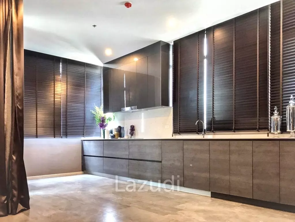 2 Bed 175 SQ.M The Capital Ekamai - Thonglor