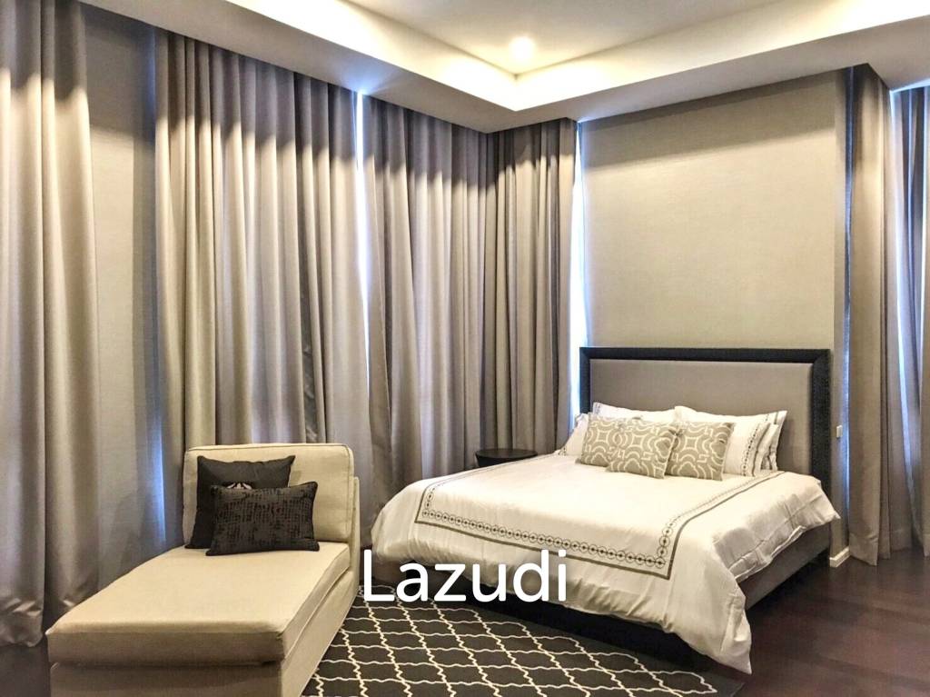 2 Bed 175 SQ.M The Capital Ekamai - Thonglor