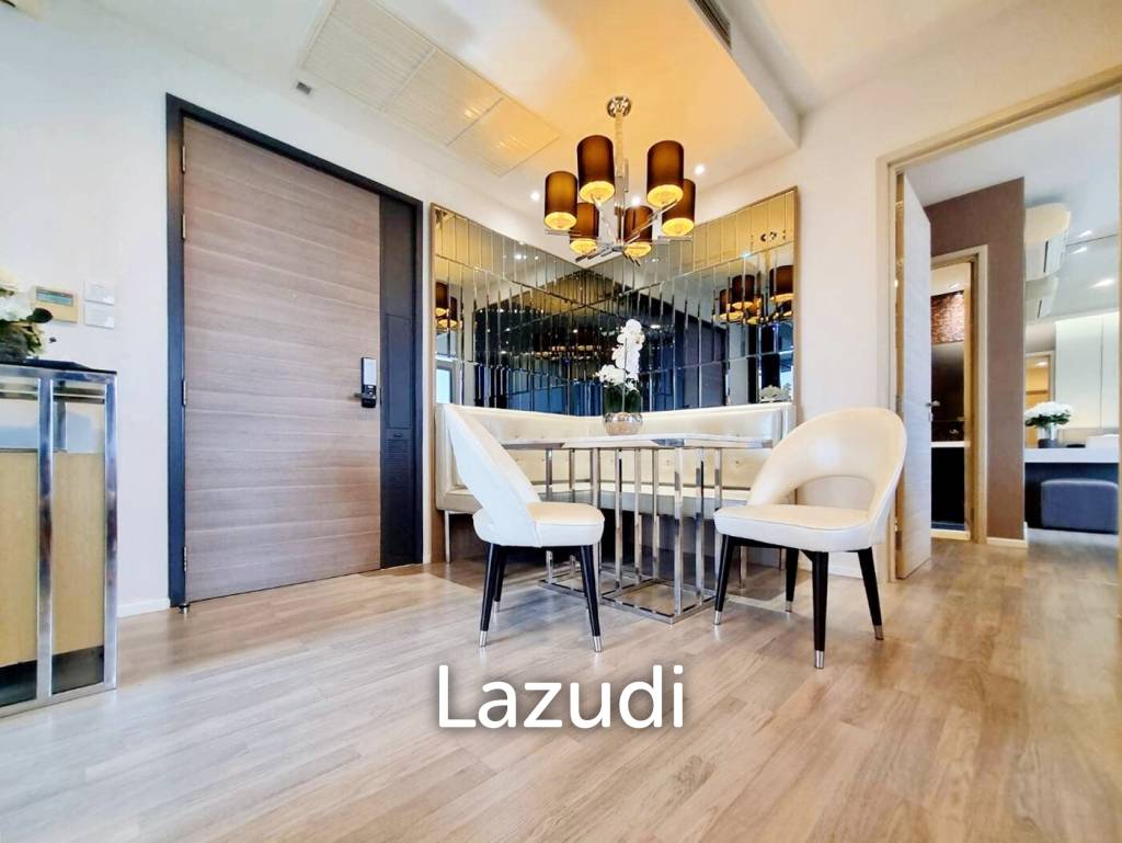2 Bed 2 bath 64 SQ.M The Room Sathorn - St.Louis