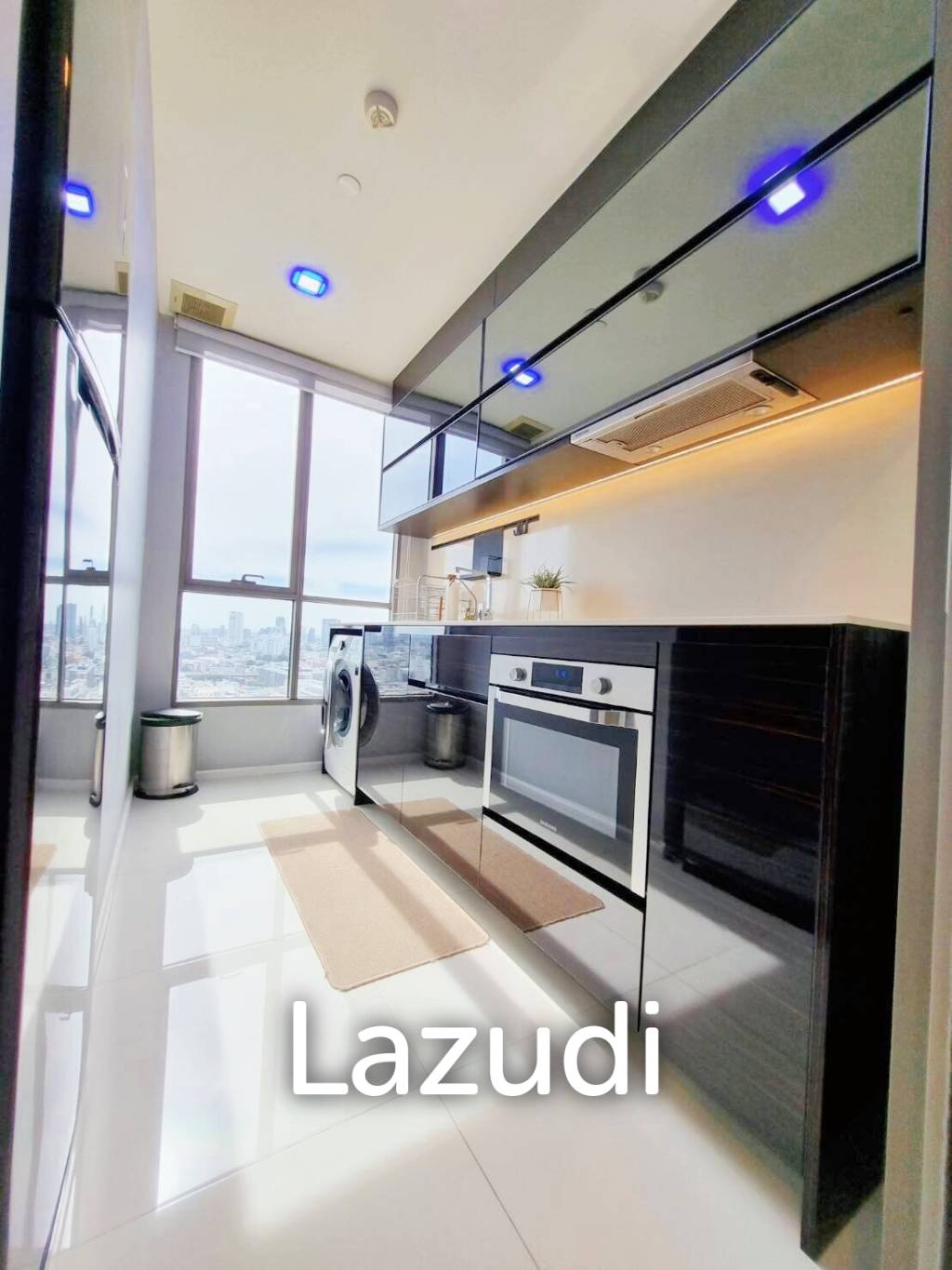 2 Bed 2 bath 64 SQ.M The Room Sathorn - St.Louis