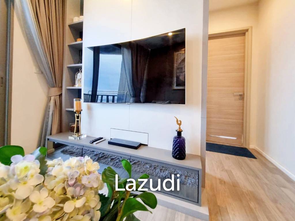 2 Bed 2 bath 64 SQ.M The Room Sathorn - St.Louis