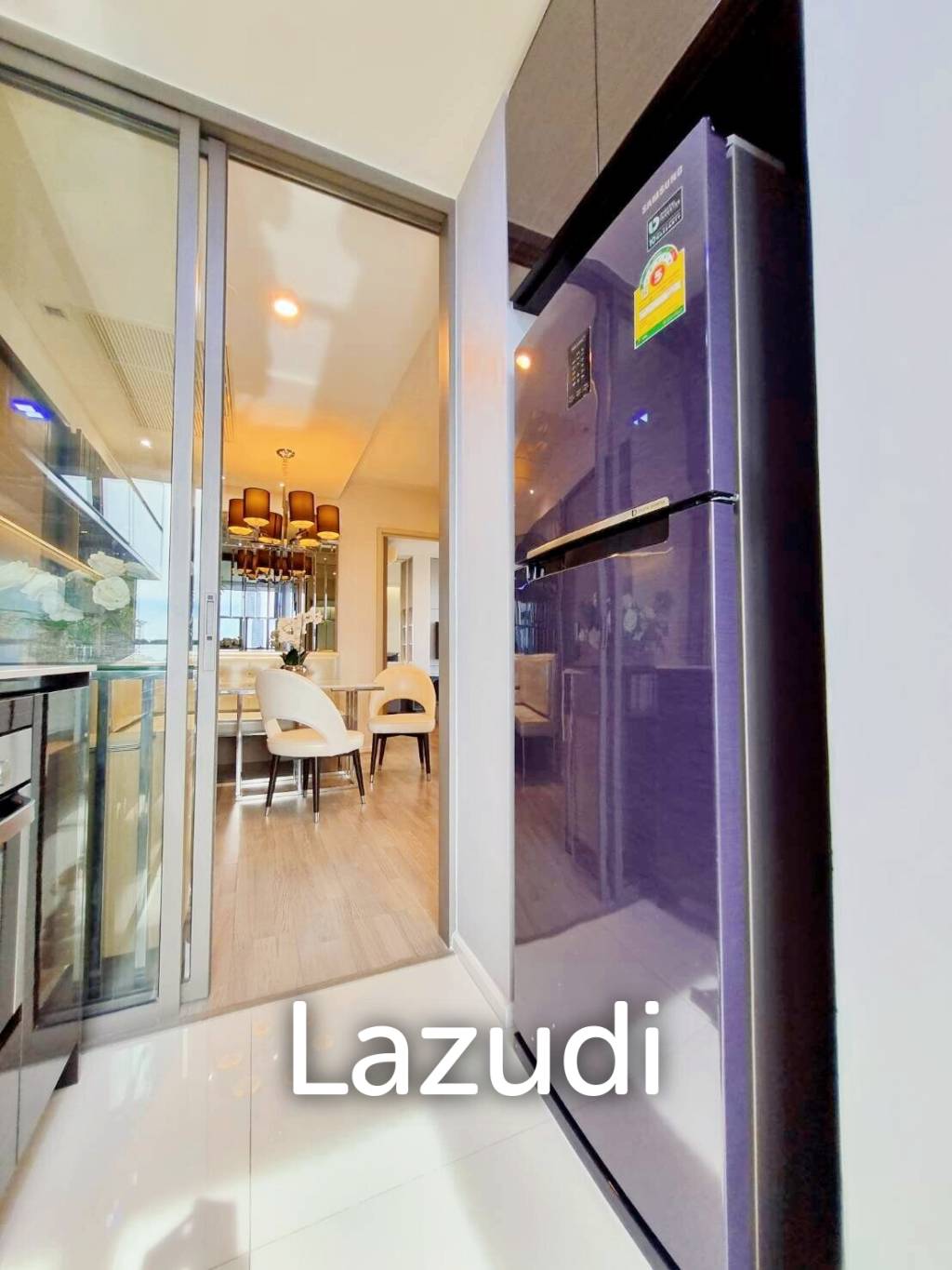 2 Bed 2 bath 64 SQ.M The Room Sathorn - St.Louis