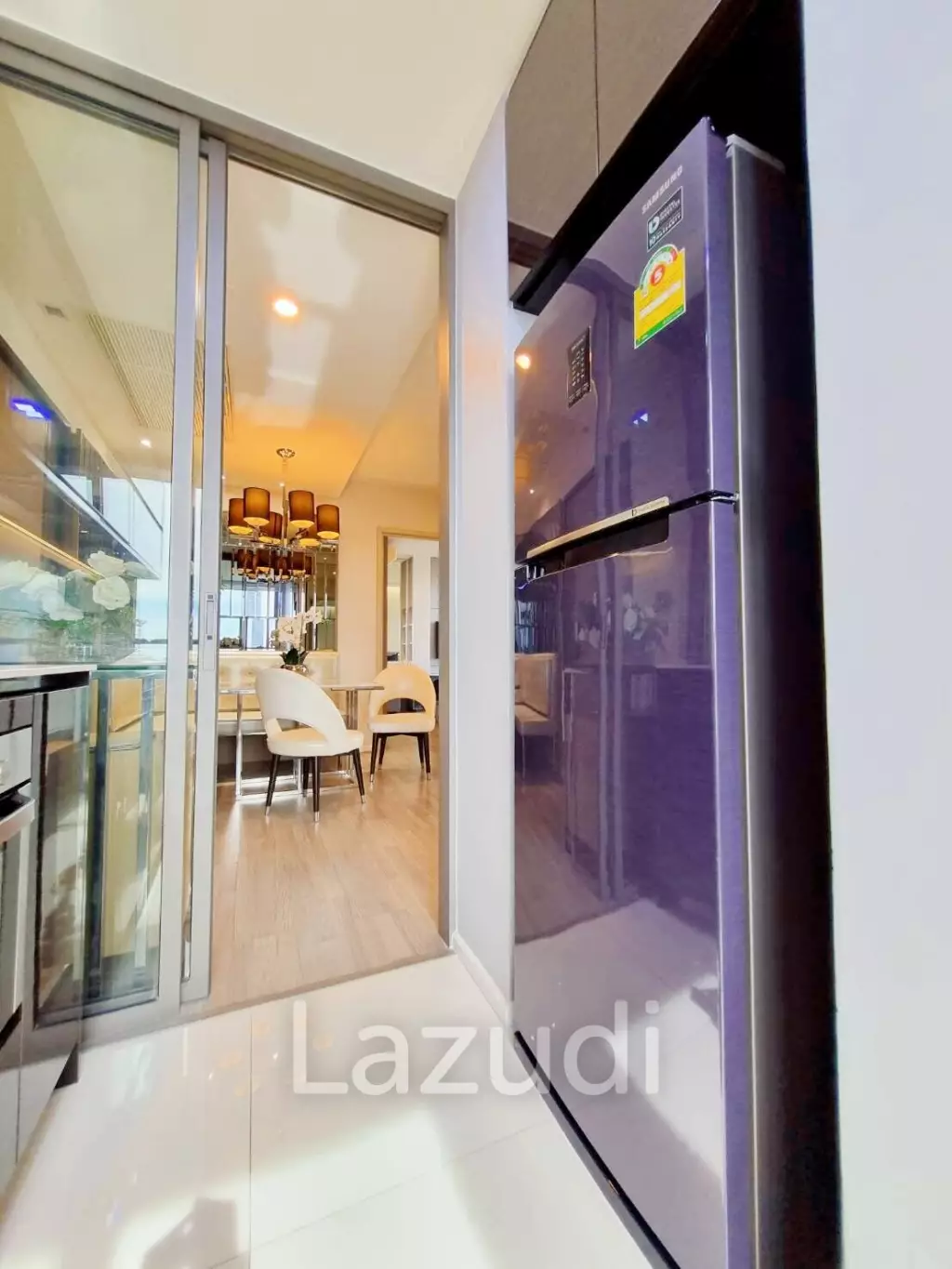 2 Bed 2 bath 64 SQ.M The Room Sathorn - St.Louis