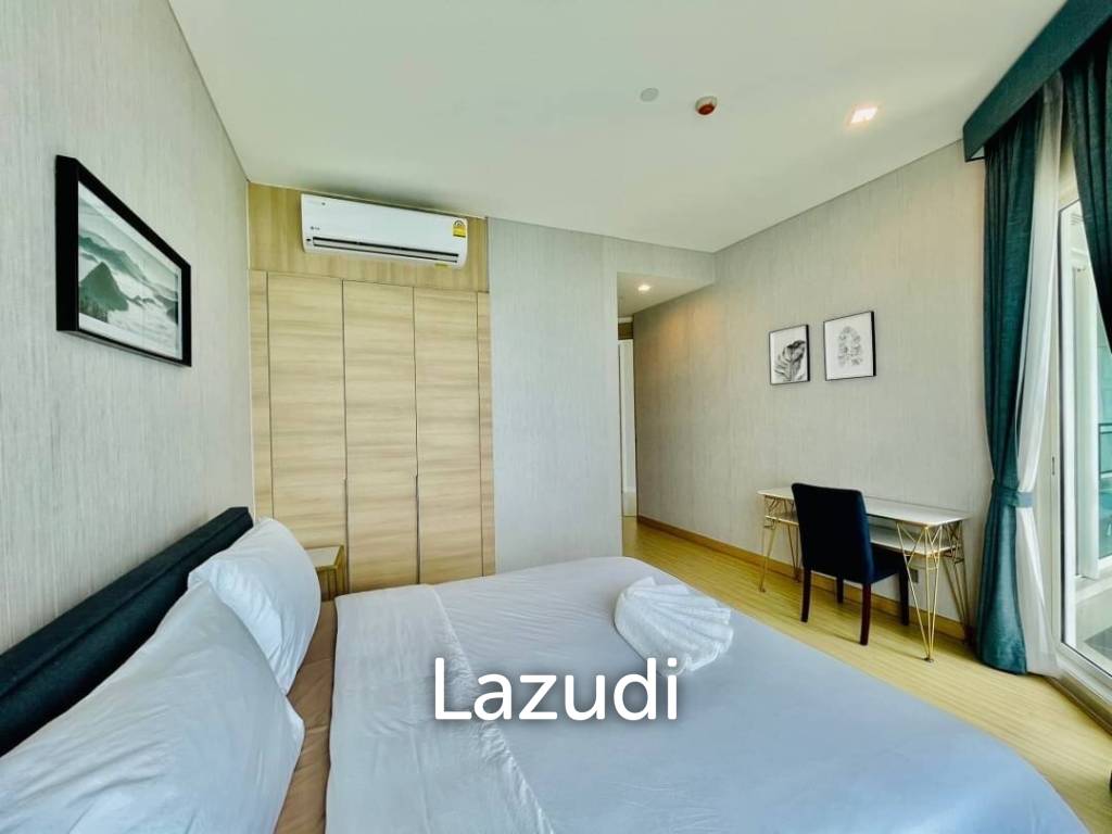 3 Bedrooms Beachfront Condo For rent