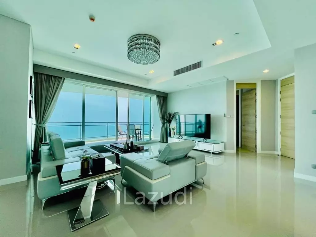 3 Bedrooms Beachfront Condo For rent