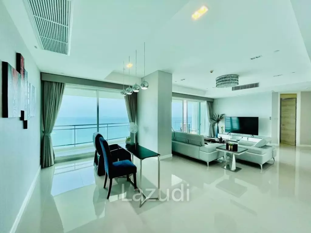 3 Bedrooms Beachfront Condo For rent